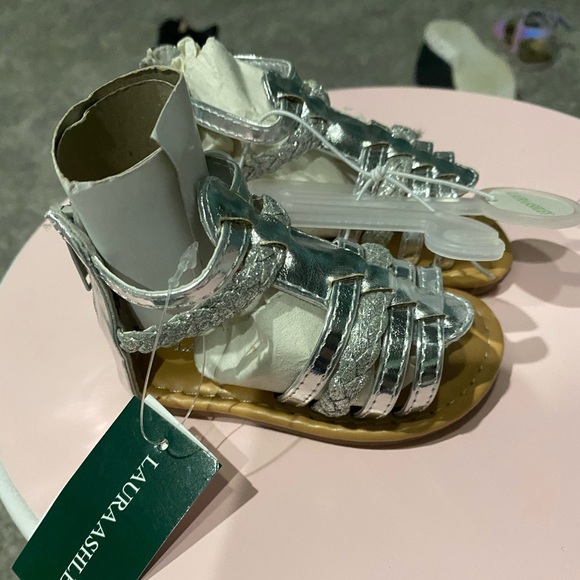 Brand New Laura Ashley Baby Girl Sandals - Picture 2 of 3